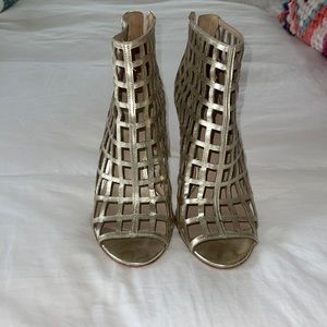 Twice worn Via Spiga gold heels